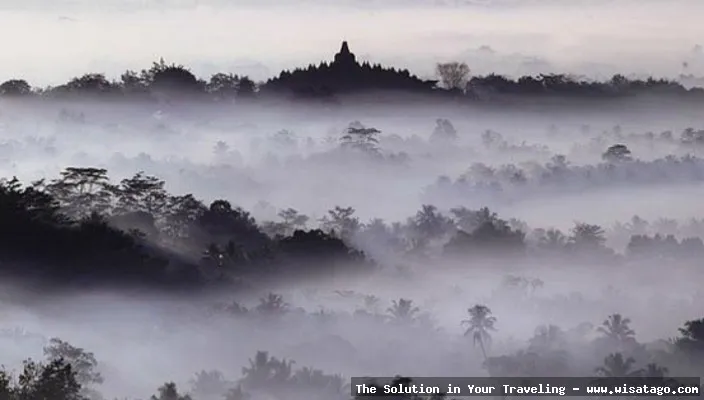 wisata Puncak Suroloyo, pemandangan indah