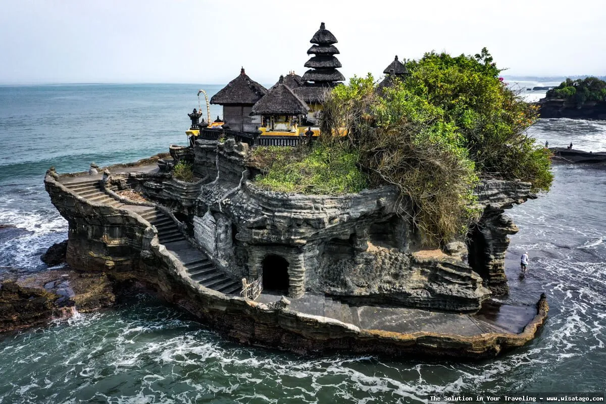 Wisata Pura Tanah Lot memesona