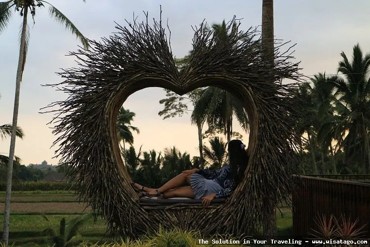 Wisata Secret Garden Village yang indah.