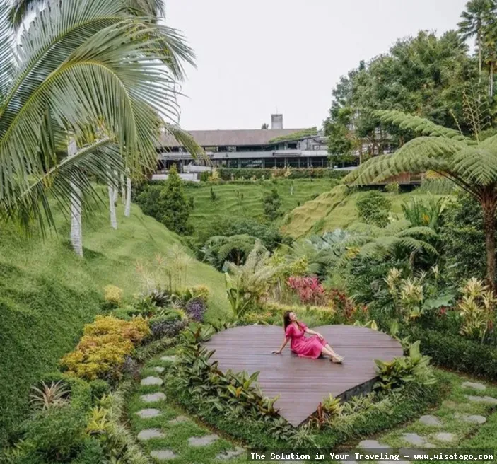 Wisata Secret Garden Village yang mempesona