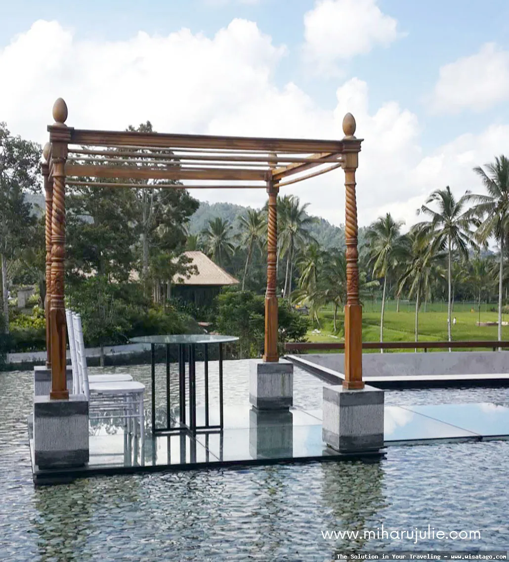 Wisata Secret Garden Village yang indah.
