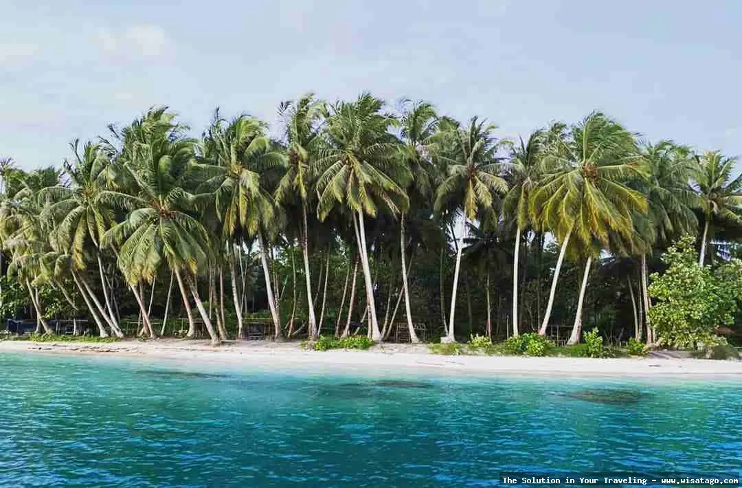 wisata Simeulu: pantai pasir putih