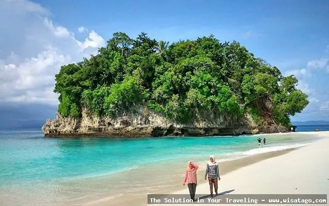 Wisata Simeulue: pantai yang menawan