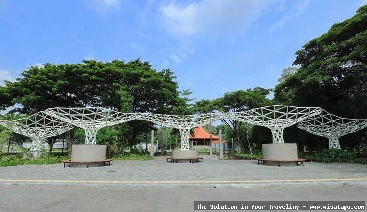Wisata Taman Balekambang nan asri.