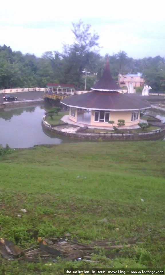 wisata Taman Pagoda Dabo Singkep indah
