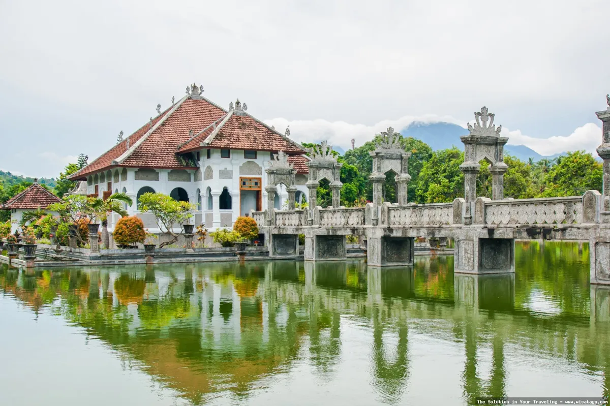Wisata Taman Ujung Karangasem yang memukau