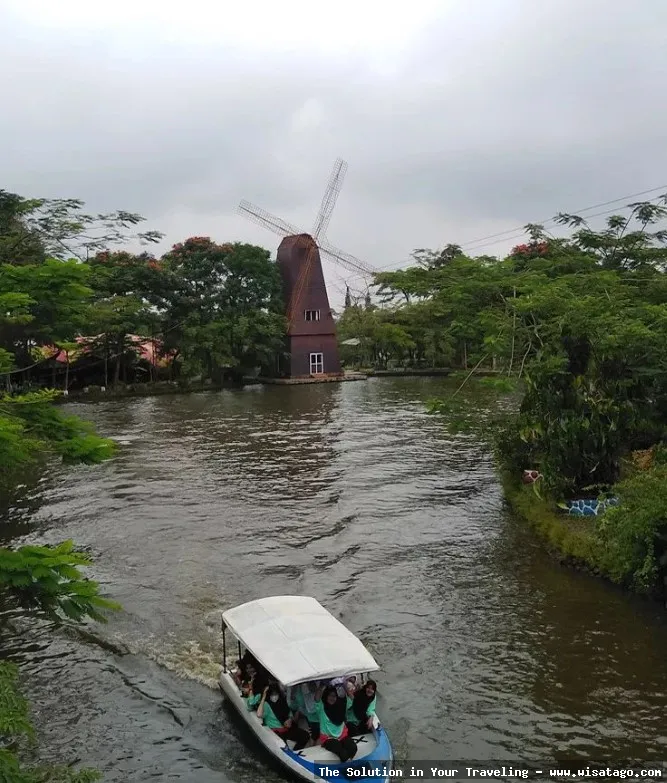 wisata Taman Wisata Senaputra yang asri