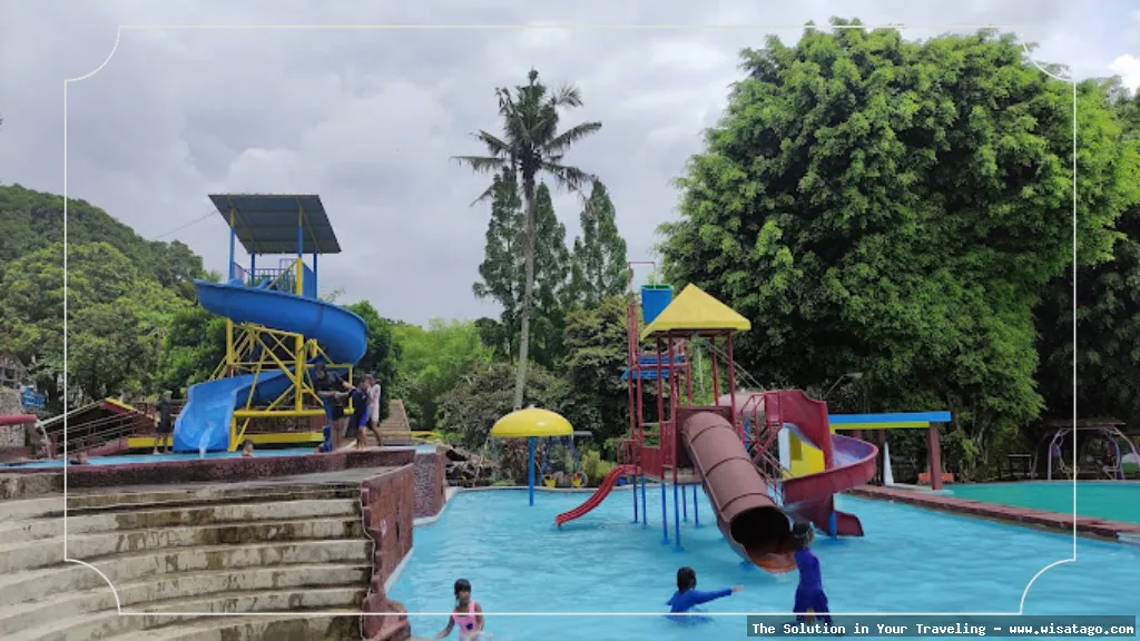 Wisata Taman Wisata Tlogomas yang asri