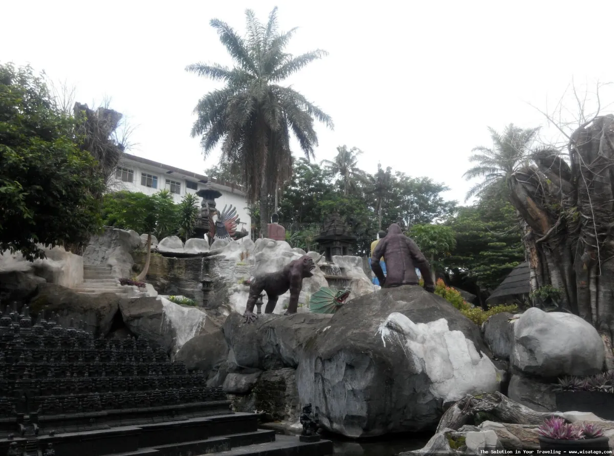 wisata Taman Wisata Tlogomas yang indah