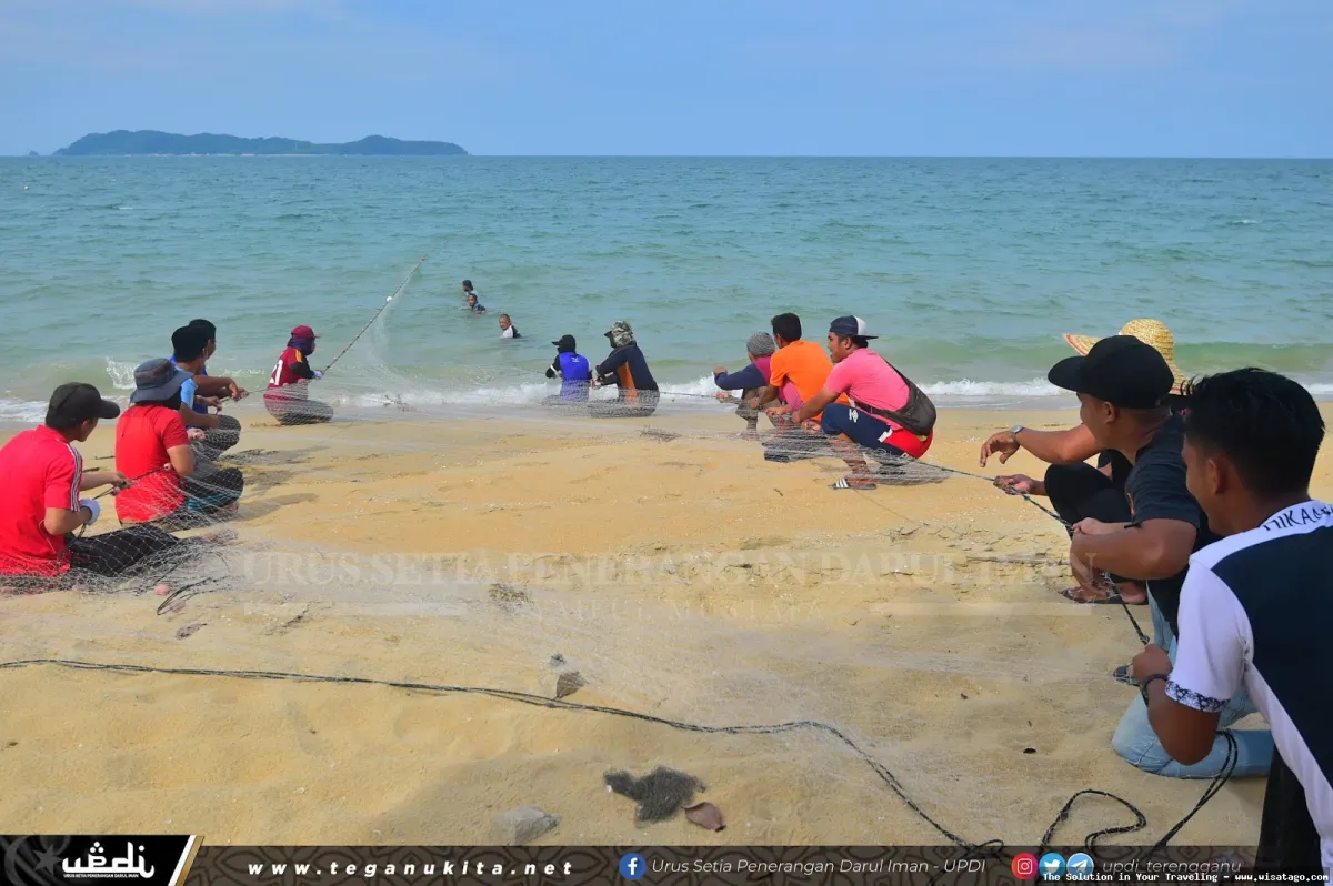 wisata TARIK PUKAT DESA SUA SUA