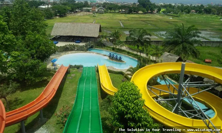 Wisata TeeJay Waterpark seru dan menyegarkan