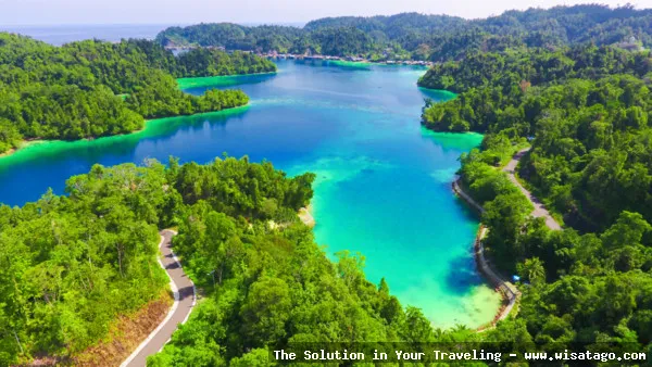 Wisata Teluk Hijau, pantai menawan.