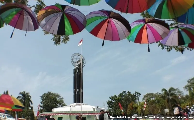 Wisata Tugu Khatulistiwa, ikon kota Pontianak