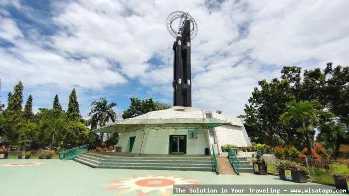 wisata Tugu Khatulistiwa, landmark bersejarah