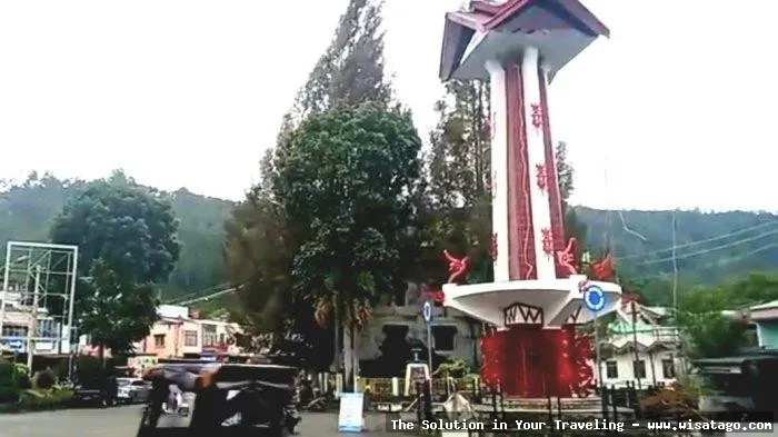 wisata Tugu Simpang Lima yang ikonis