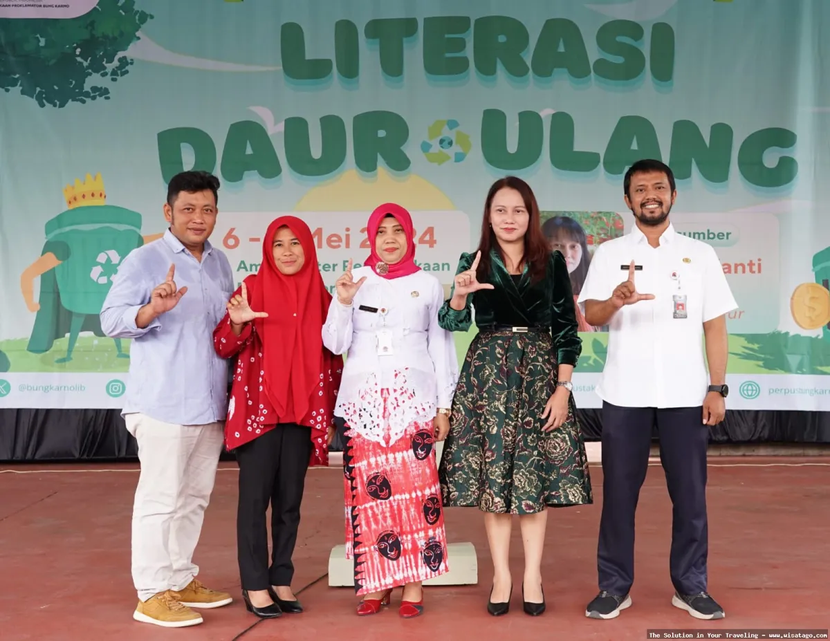 Wisata UPT Perpustakaan Proklamator Bung Karno.