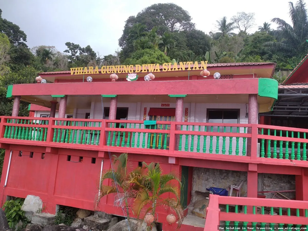 Wisata Vihara Gunung Dewa Siantan indah