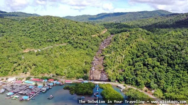 wisata Vihara Gunung Dewa Siantan memukau