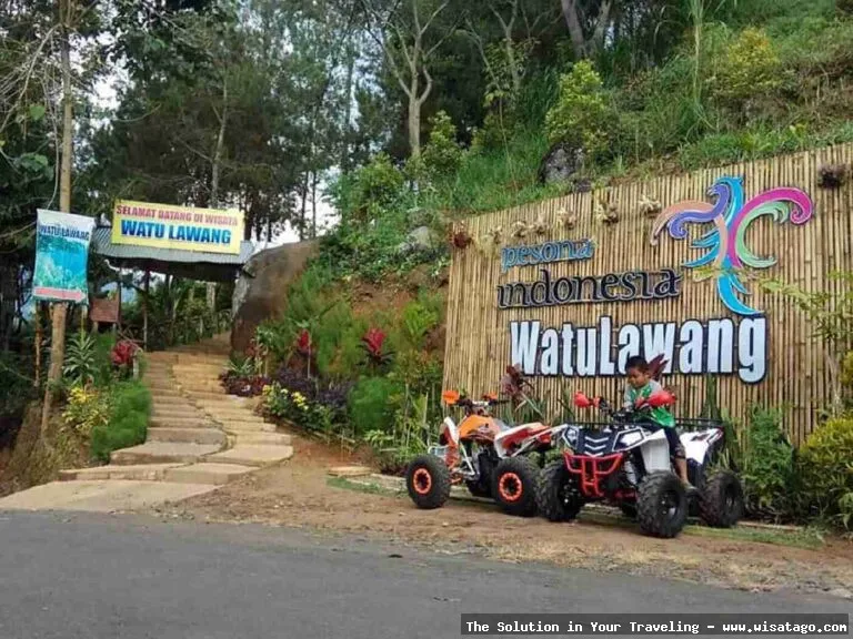 Wisata Watu Lawang, pemandangan memukau.
