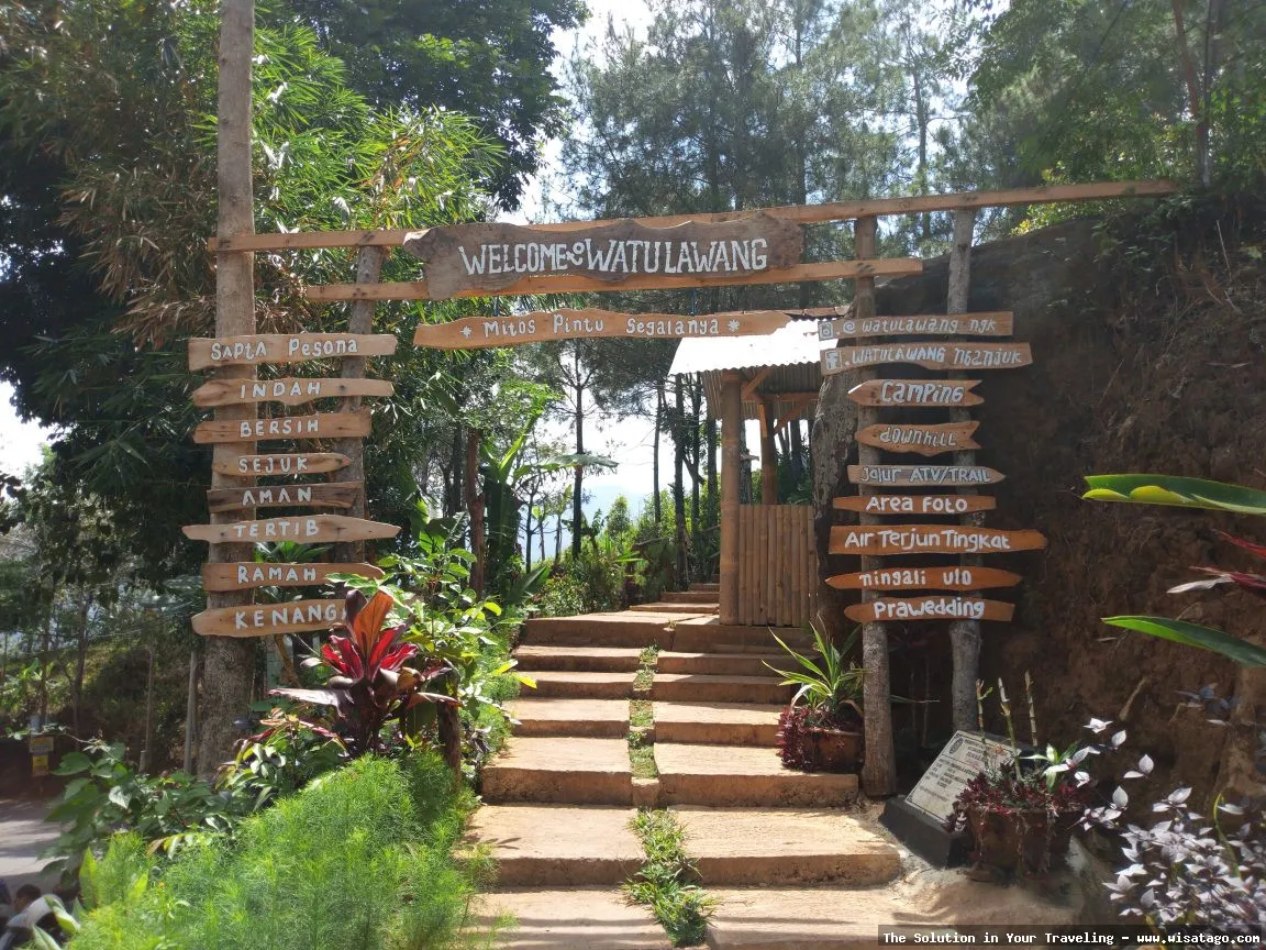 Wisata Watu Lawang, pemandangan menakjubkan