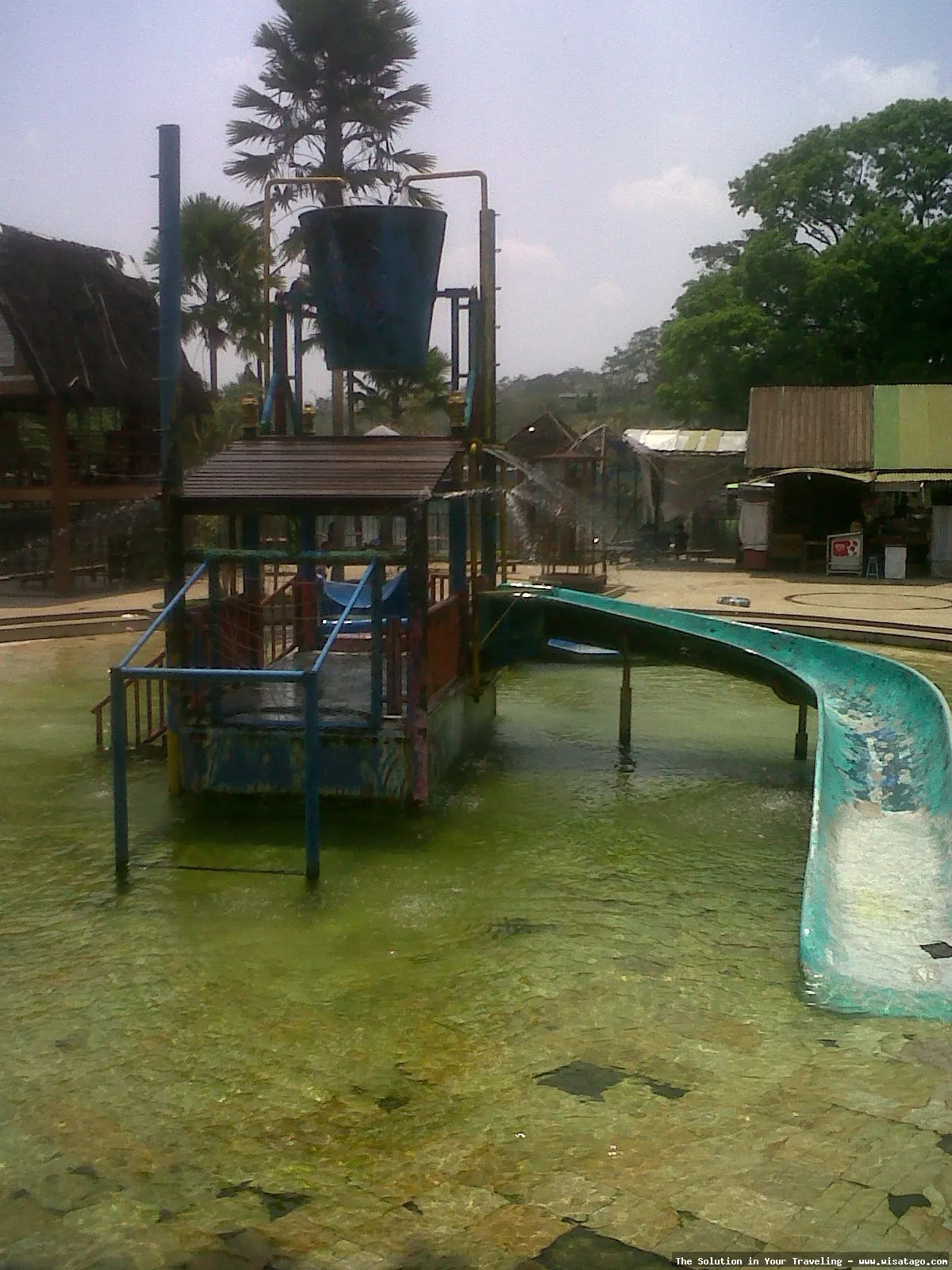 Wisata Wendit Waterpark: keseruan bermain air