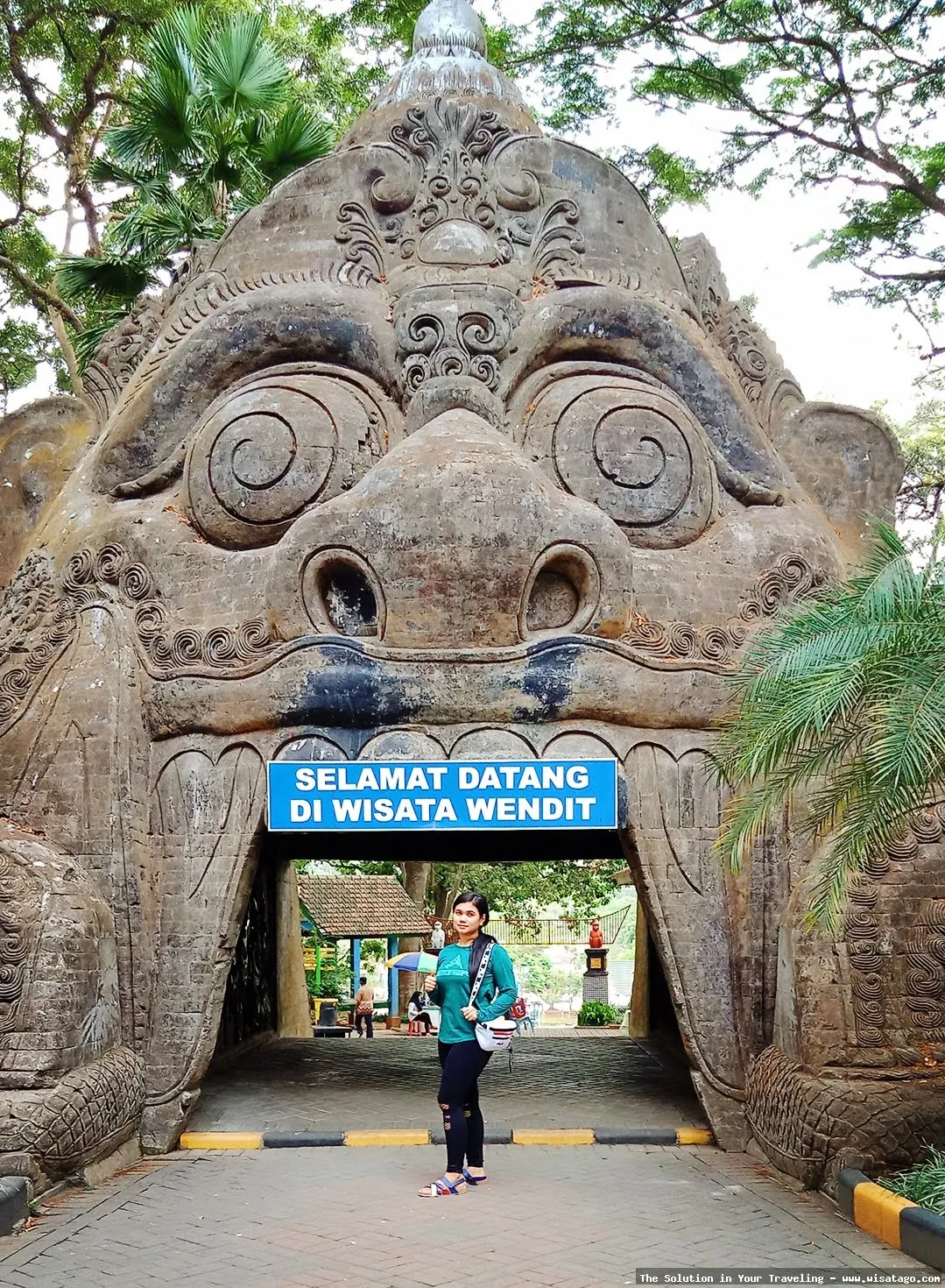 Wisata Wendit Waterpark, keseruan bermain air