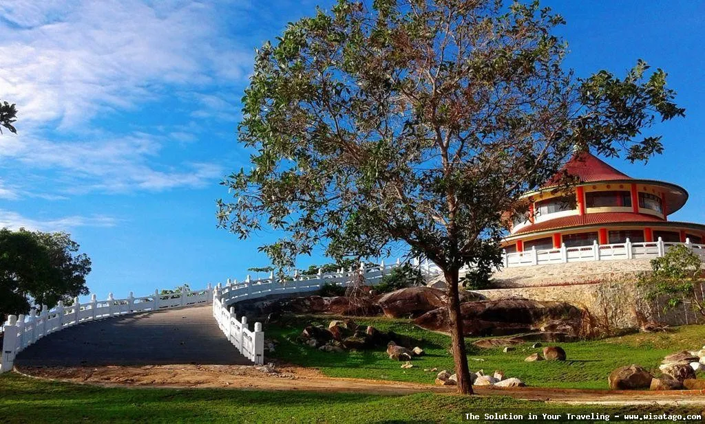 wisata Wisata Pantai Bersejarah Desa Naibos