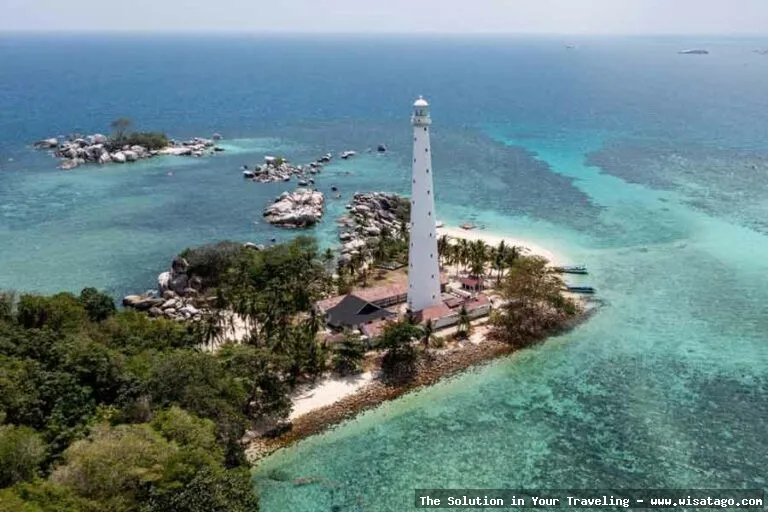 wisata Wisata Pantai Bersejarah Desa Naibos